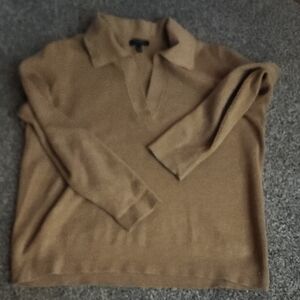 Banana Republic V-Neck Brown women's  Sweater